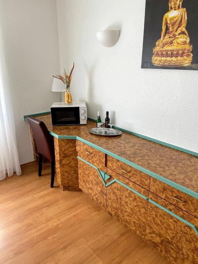 Am Park - Krefeld - Duesseldorf Motel Willich