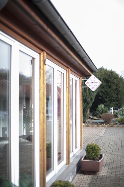 Am Park - Krefeld - Duesseldorf Motel Willich